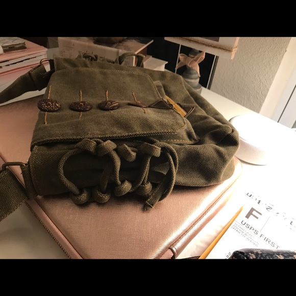 Vintage Inspired Boho Shoulder Bag! - Picture 8 of 8